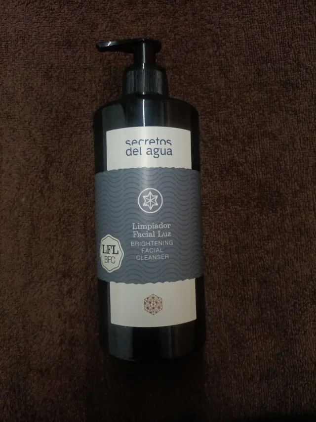 Limpiador Facial Luz Secretos del Agua 500 ml