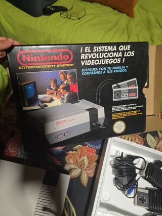Nintendo NES versión española, como nueva.