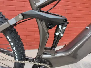 Bicicleta eléctrica montaña doble Samsung 720Wh