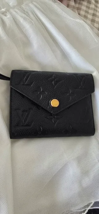 Cartera Louis Vuitton Zoe Negra