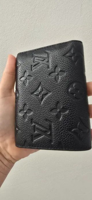 Cartera Louis Vuitton Zoe Negra