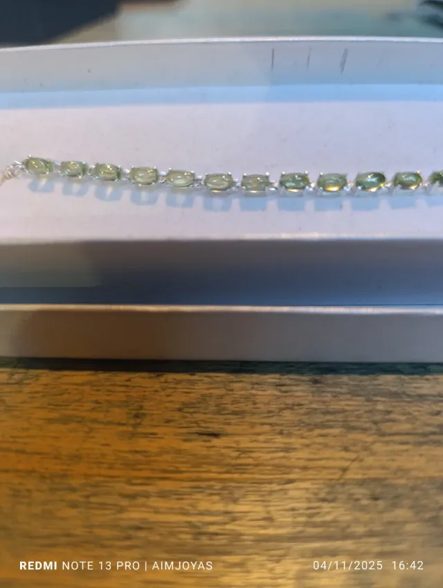 Pulsera Plata y Peridotos Verdes