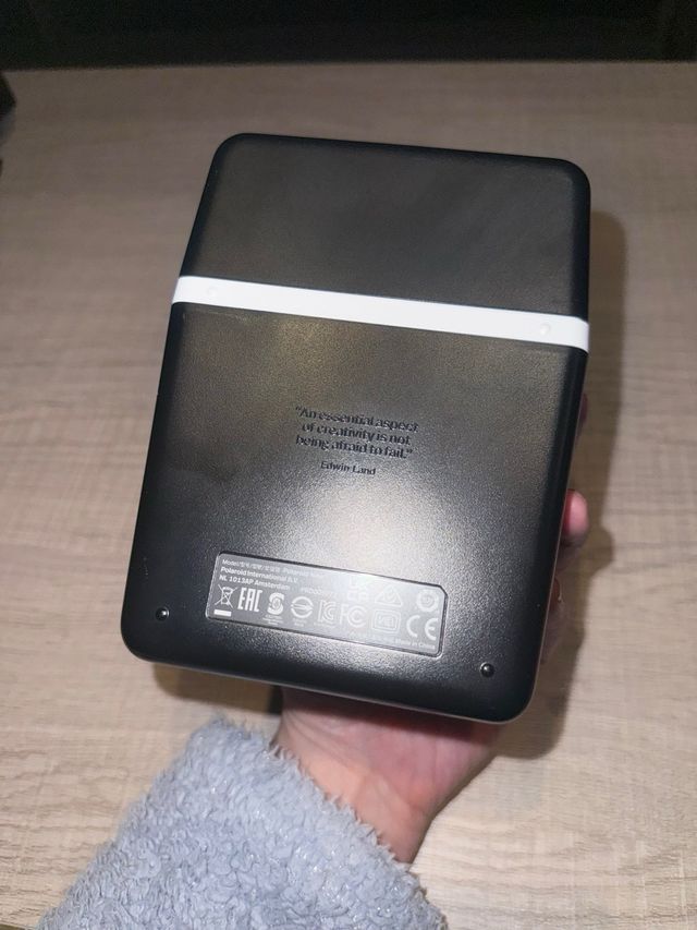 Cámara Polaroid Blanca