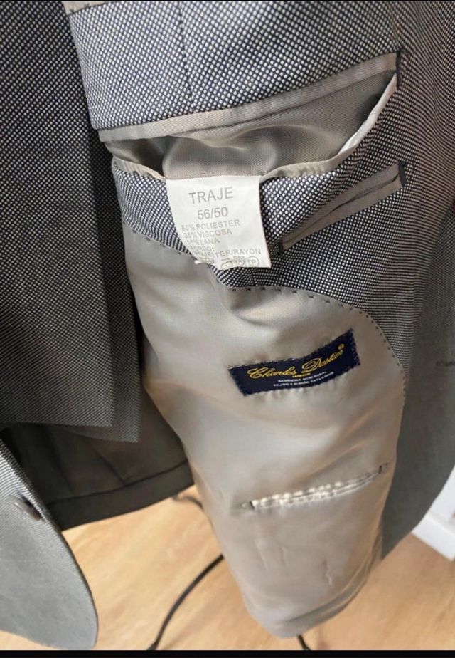 Traje de ejecutivo gris talla 46