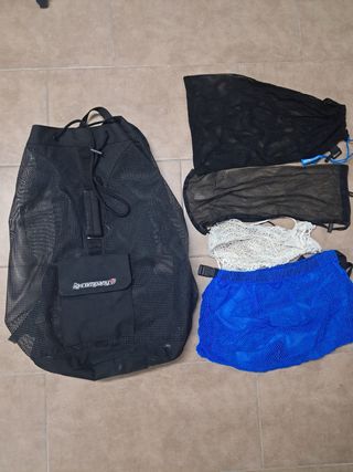 Bolsas de buceo y pesca.