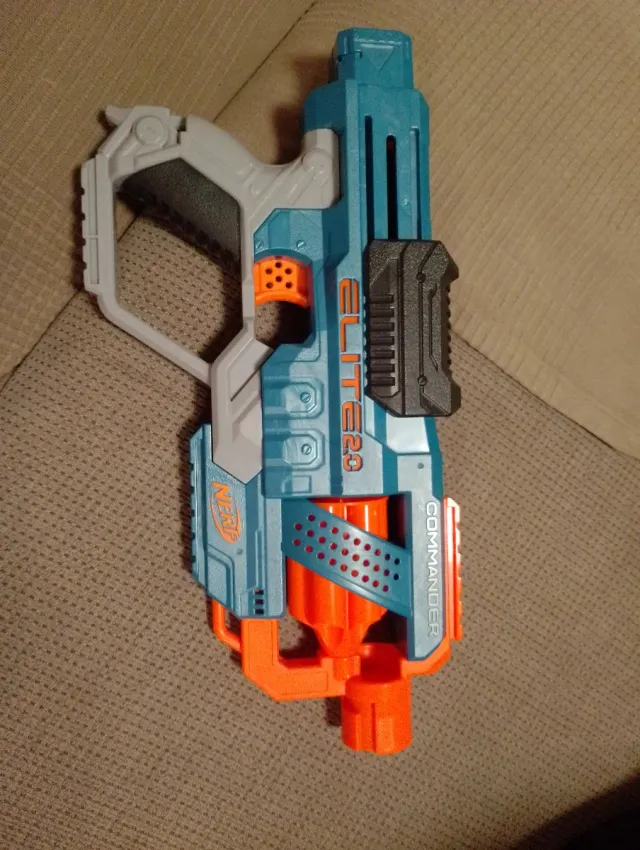 Pistola Nerf Elite 2.0 Commander