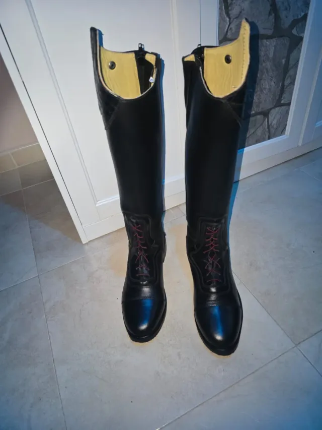 Botas de equitación negras talla 43.