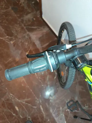 Bicicleta Rockrider verde