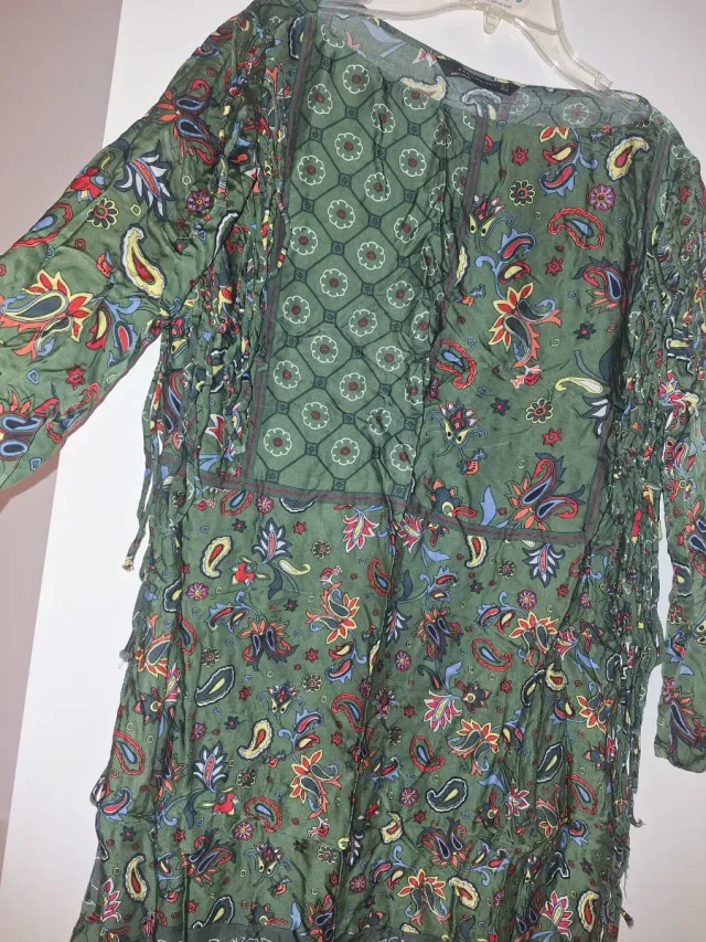 Abito Zara con stampa verde