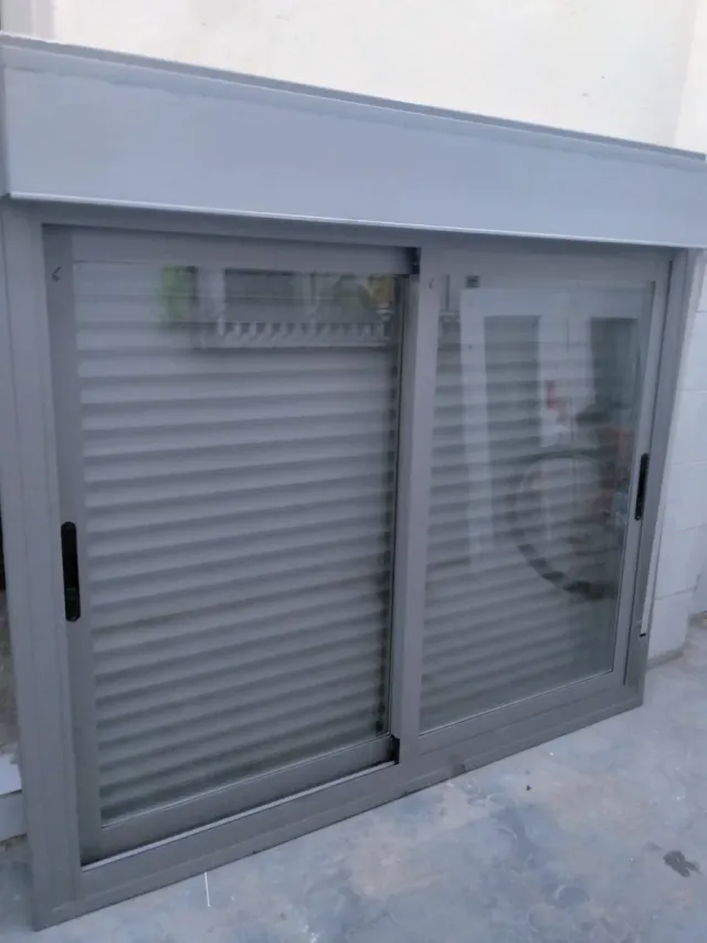 2 Ventanas150x135 climalit con Persianas
