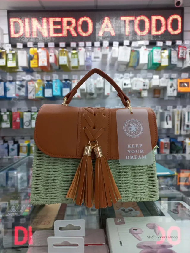 Bolso de mano marrón y verde