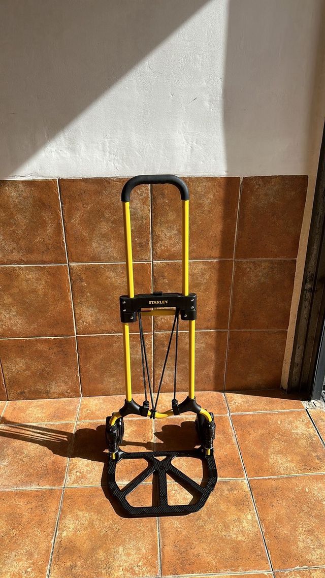 Carrito Stanley SXWTD-FT584 escaleras 60 kg