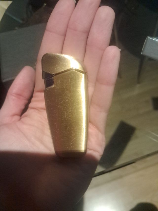 Louis Féraud - Mechero Dorado