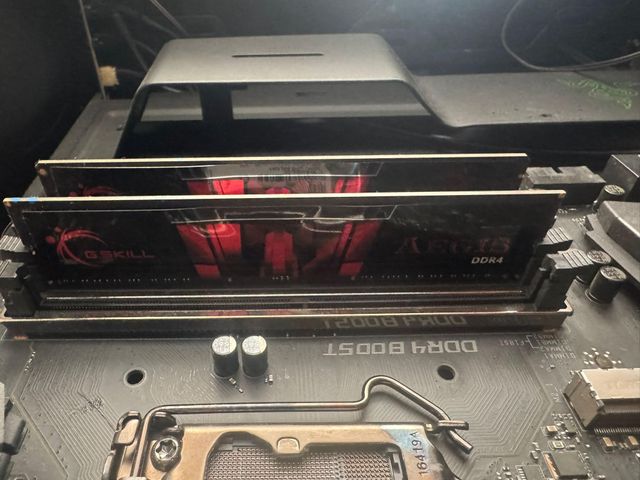 G.Skill DDR4 32GB (2x16GB) 2400MHz RAM