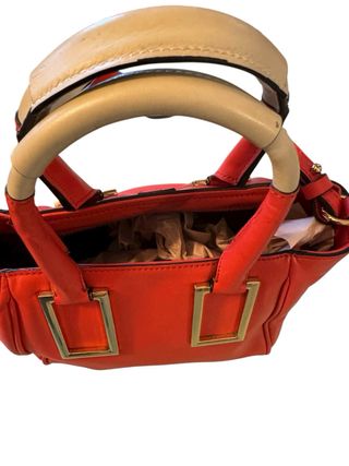 Borsa in pelle rossa elegante