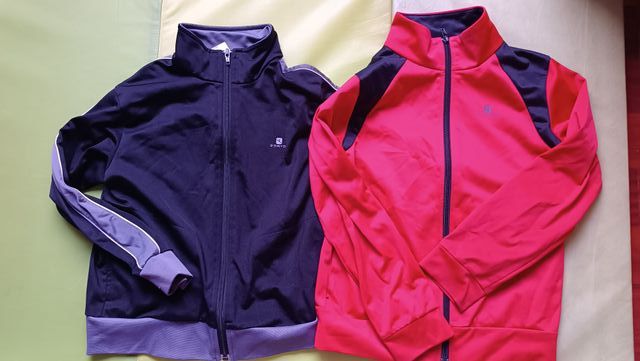 Chaqueta deportiva roja 10 años y negra 8 años