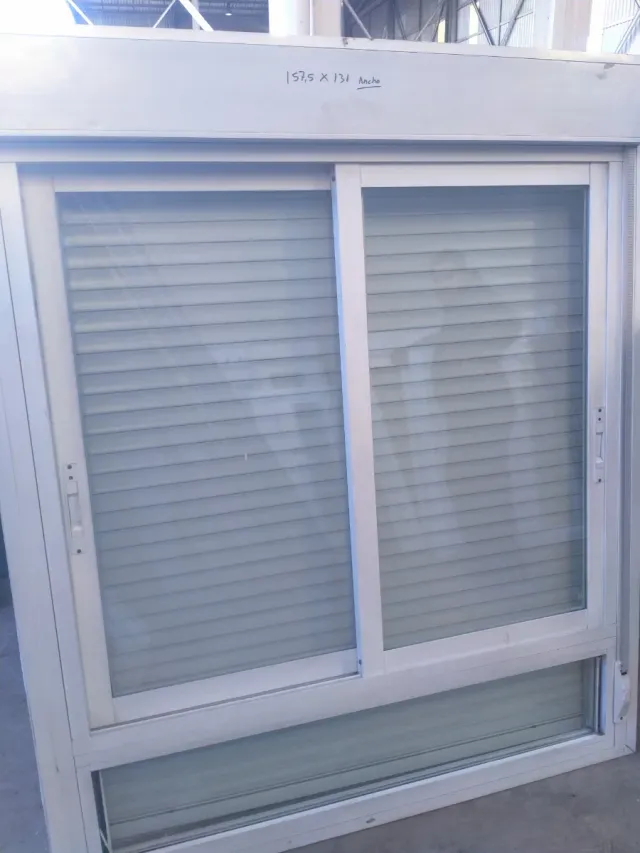 Ventana Climalit 158x131 con Persiana