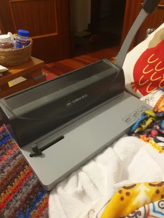 Encuadernadora CoilBind MC10