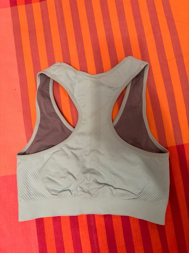 Conjunto deportivo tres piezas