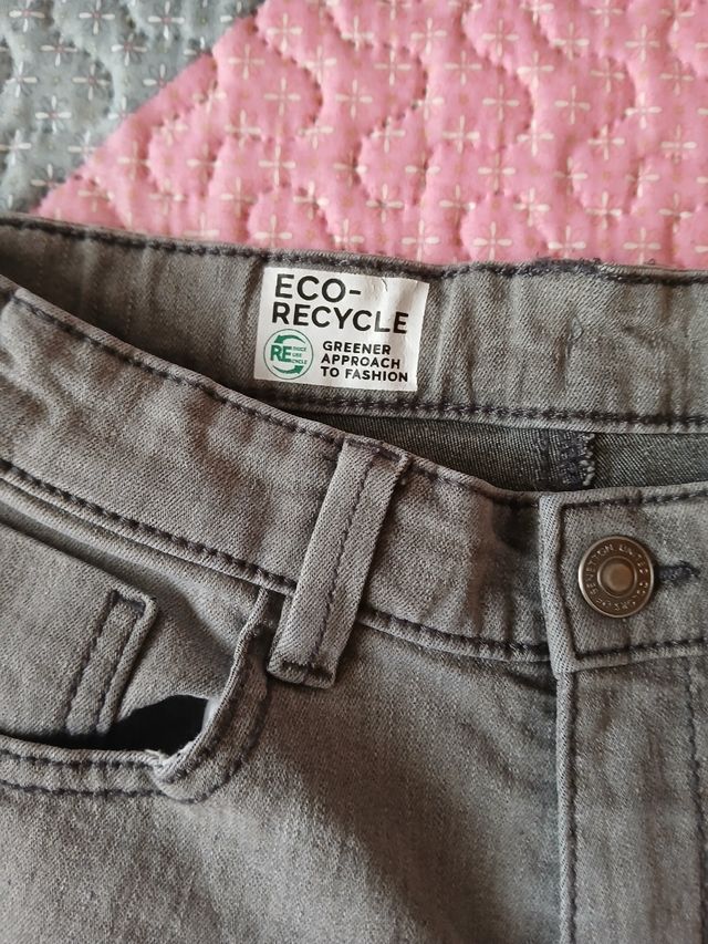 vaqueros grises corto ECO-RECYCLE