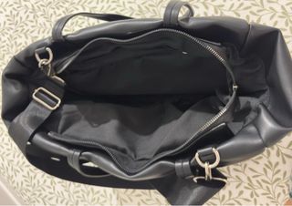 Mala preta Stradivarius