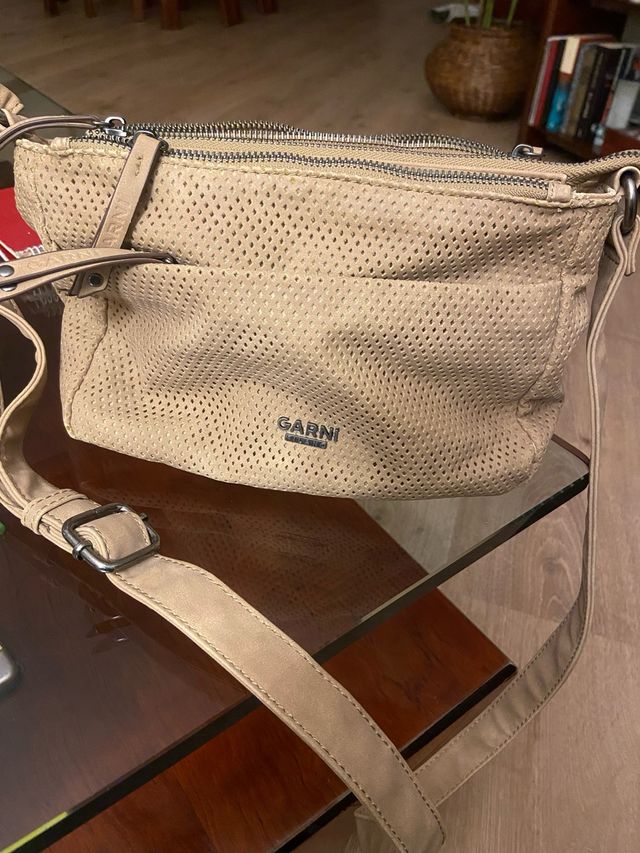 Bolso GARNI beige tela perforada