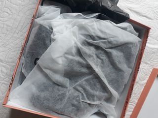 Stivali simil camoscio neri con frange