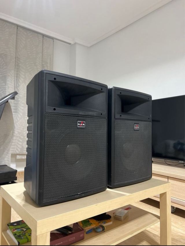 Pareja de Altavoces DAS DS 12