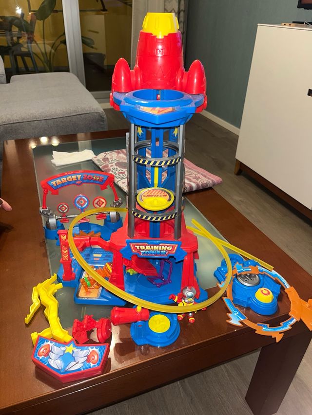 Torre de Entrenamiento Súper Things