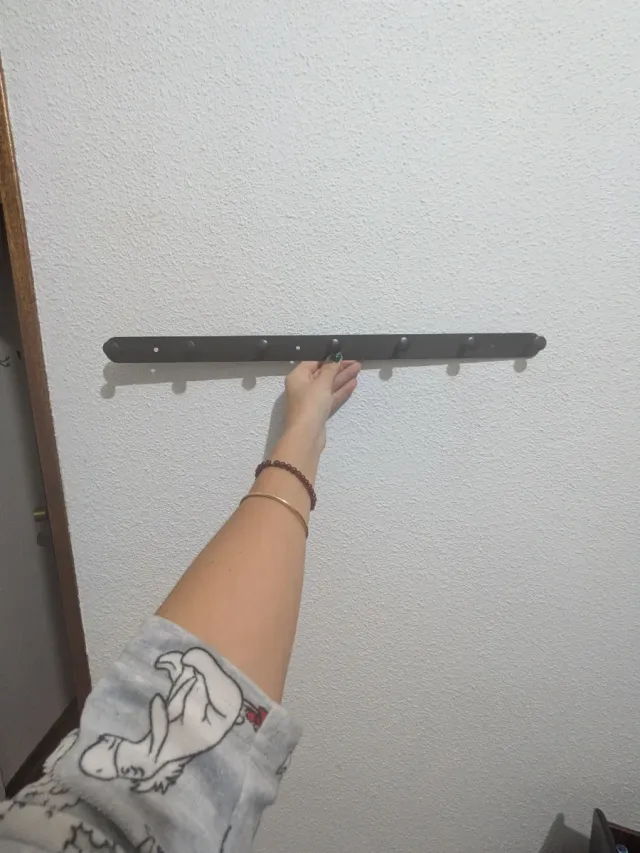 Perchero metálico negro