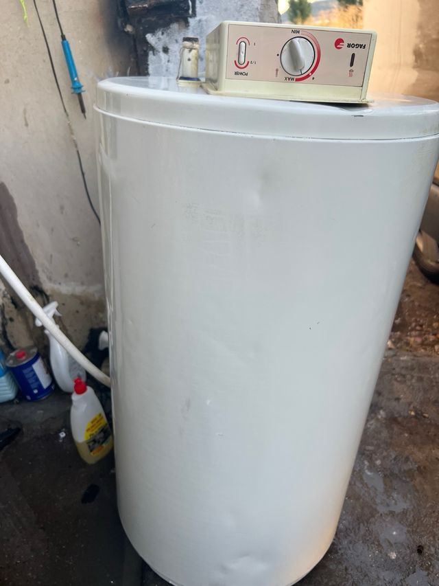 Calentador Fagor 100L Blanco