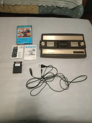 Consola Mattel Intellivision con caja