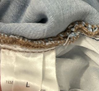 Pantalón vaquero con parches