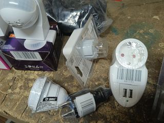 Lote material eléctrico: Hama, GSC, Electro DH