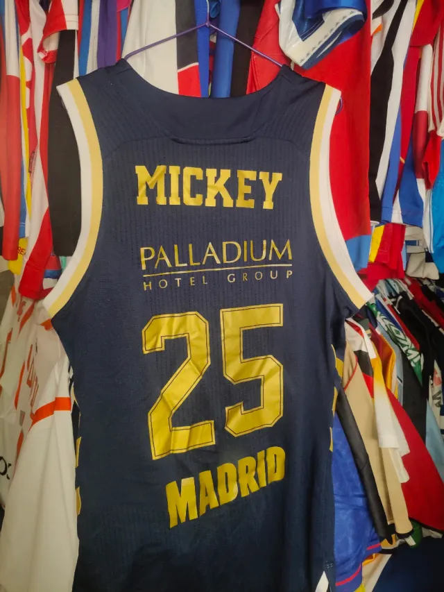 Camiseta Real Madrid Baloncesto 2020 Mickey
