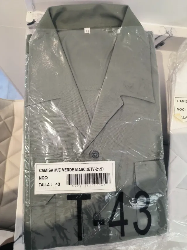Camisa M/C Verde Talla 43