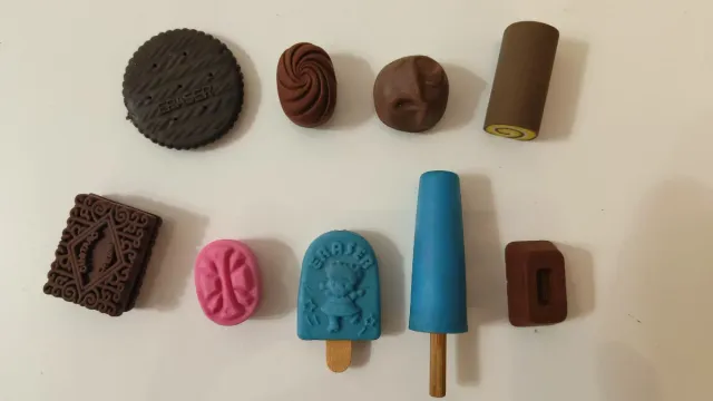 Set  di 9 Gommine Anni 80.