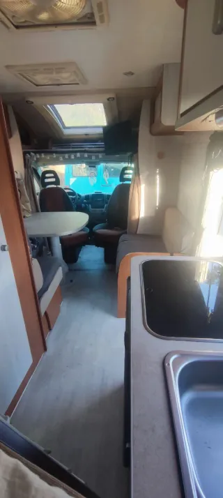 Autocaravana Ducato Rimor 5,99 perfilada