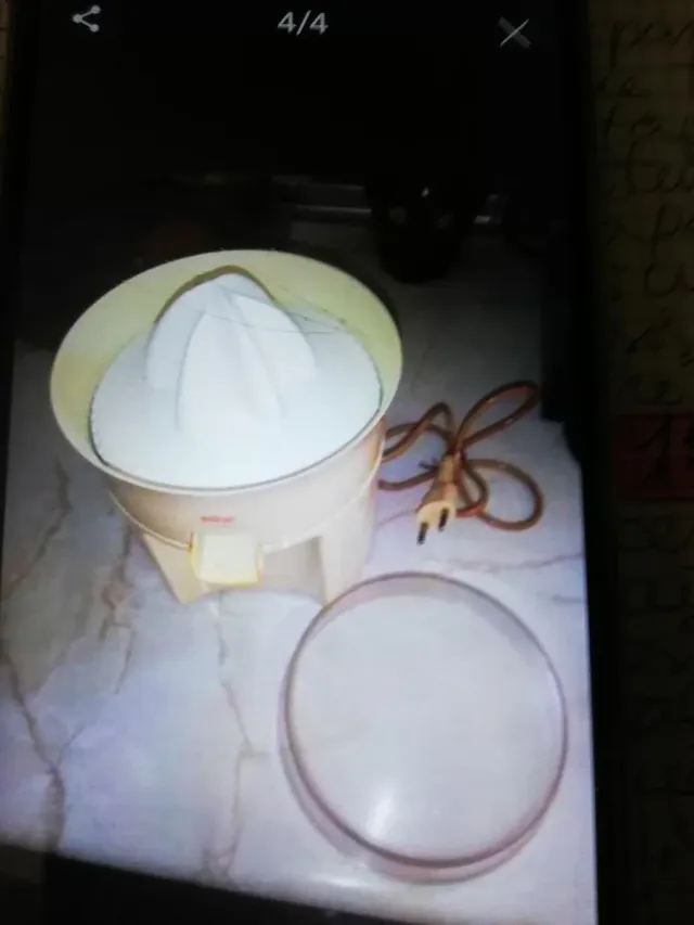 EXPRIMIDOR Braun : 5€