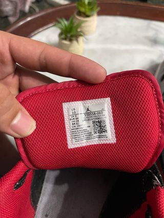 Zapatillas Jordan 1 Low Gris Rojo