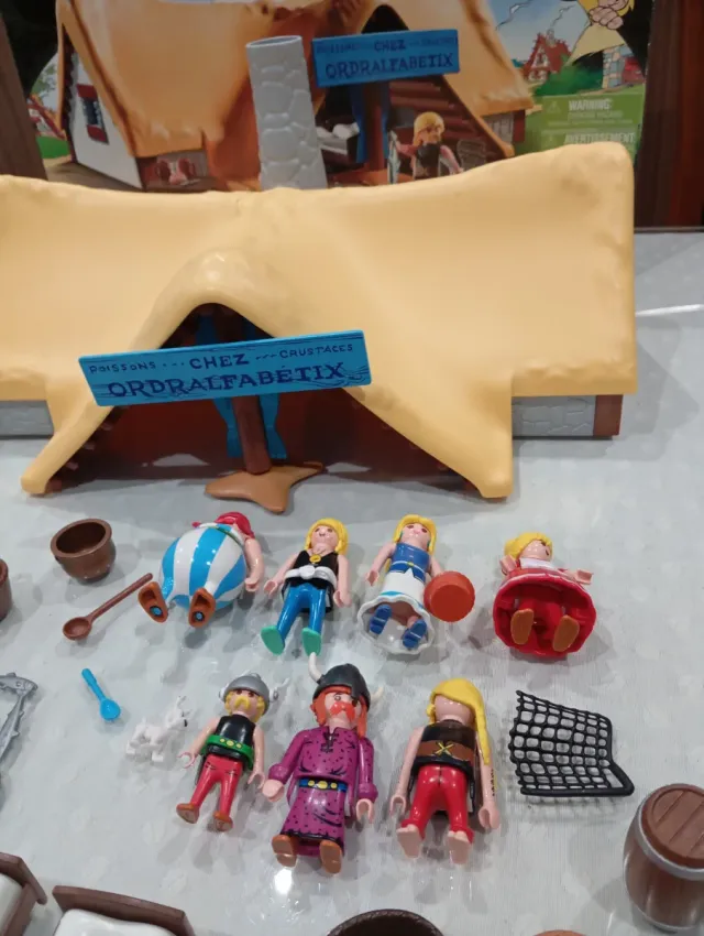 Playmobil Astérix Chez Ordralfabetix + personajes