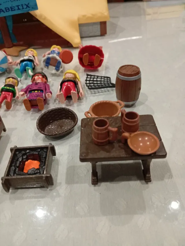 Playmobil Astérix Chez Ordralfabetix + personajes