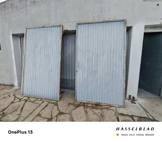 Puertas metálicas 138.5cm x 233.5cm x 4cm