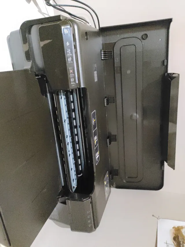 Impresora HP Officejet 7110