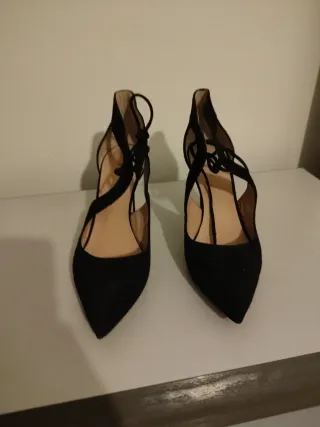 Sandalias de tacón negras para mujer