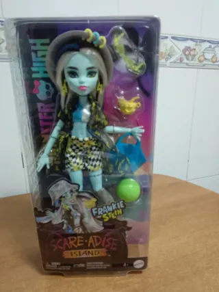 Muñeca Monster High Frankie Stein Scare-A-Dise Isl