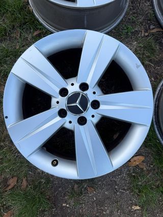 Llantas Mercedes 5 Radios