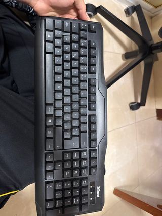 Teclado Trust Negro