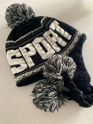 Coppia cappelli DRAGON con pon pon