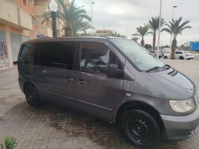 Mercedes-Benz Clase V 2002